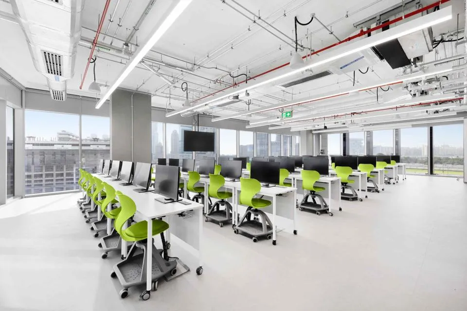 Dubai Campus Computer Lab