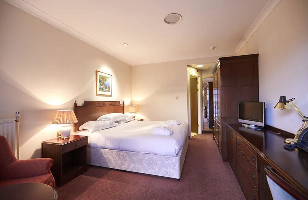 Paul Stobart accommodation