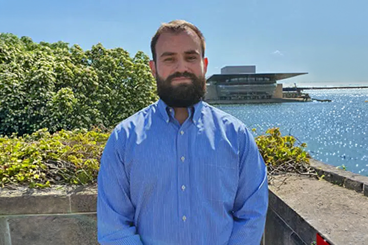 Alex Peridakis-Friis