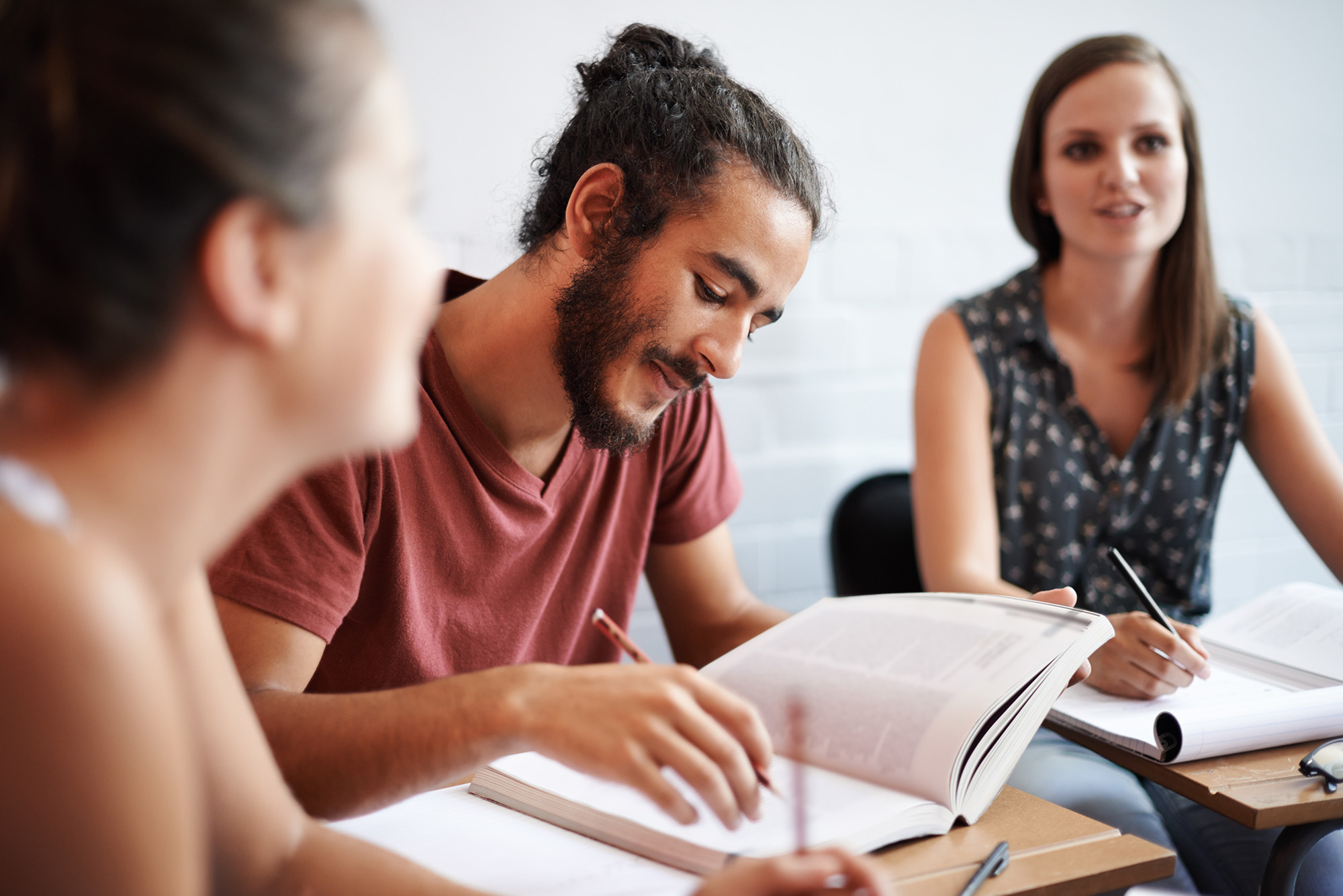 Students working in a tutoring group